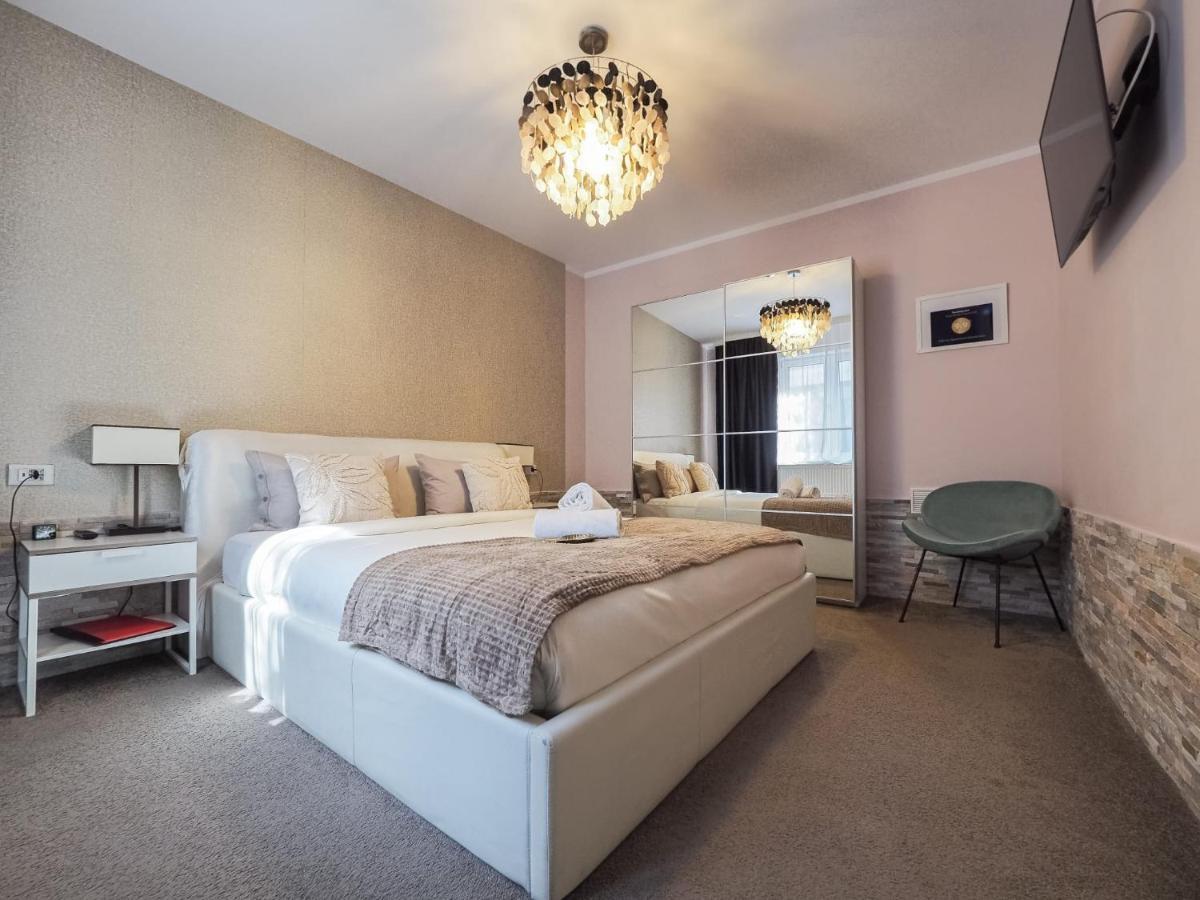 For You Apartments Gold & Silver Сибиу Экстерьер фото