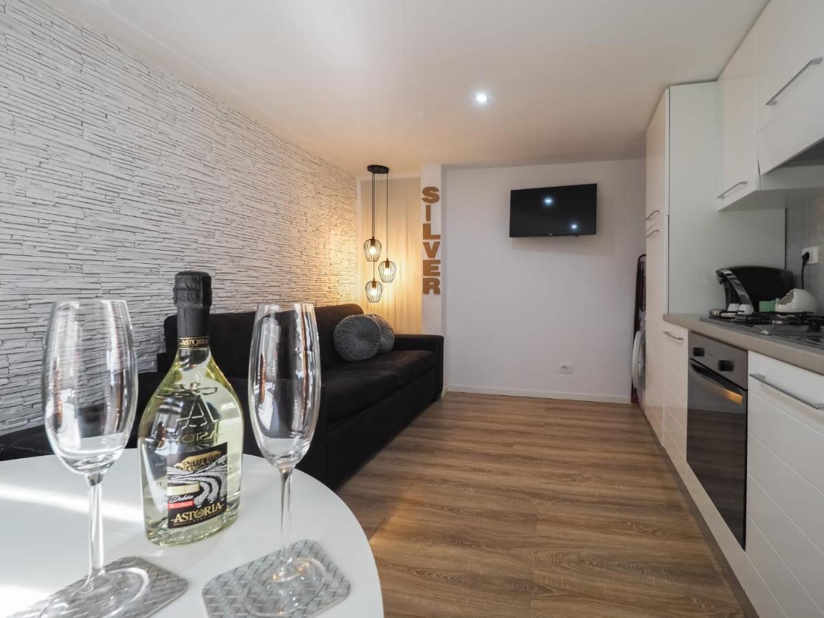 For You Apartments Gold & Silver Сибиу Экстерьер фото