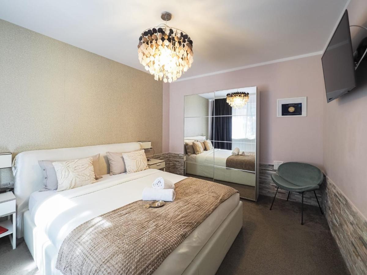 For You Apartments Gold & Silver Сибиу Экстерьер фото